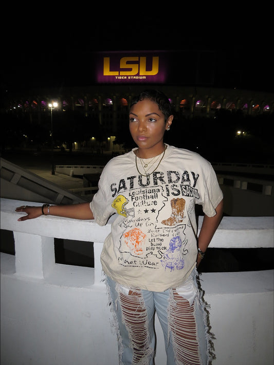 Saturday in the South Creme Tee